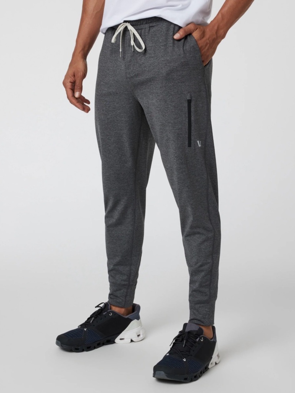 Vuori Charcoal Grey Performance Joggers Men's XS